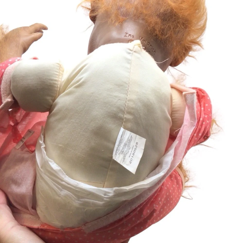 Ashton-Drake Annabelle’s Hugs 22” Lifelike Monkey Doll RealTouch Vinyl - Picture 8 of 13